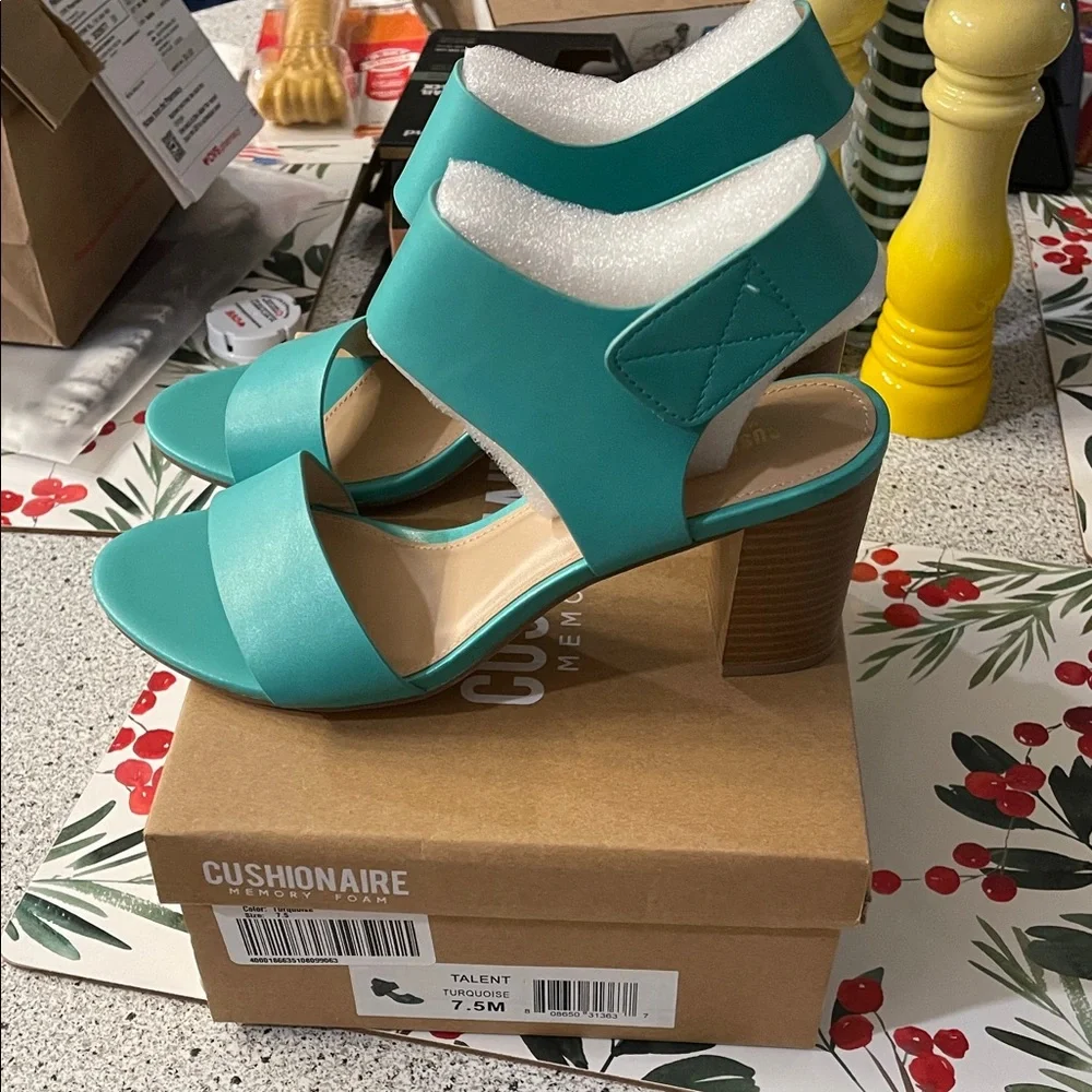 Cushionaire Turquoise Heels for Women NEW